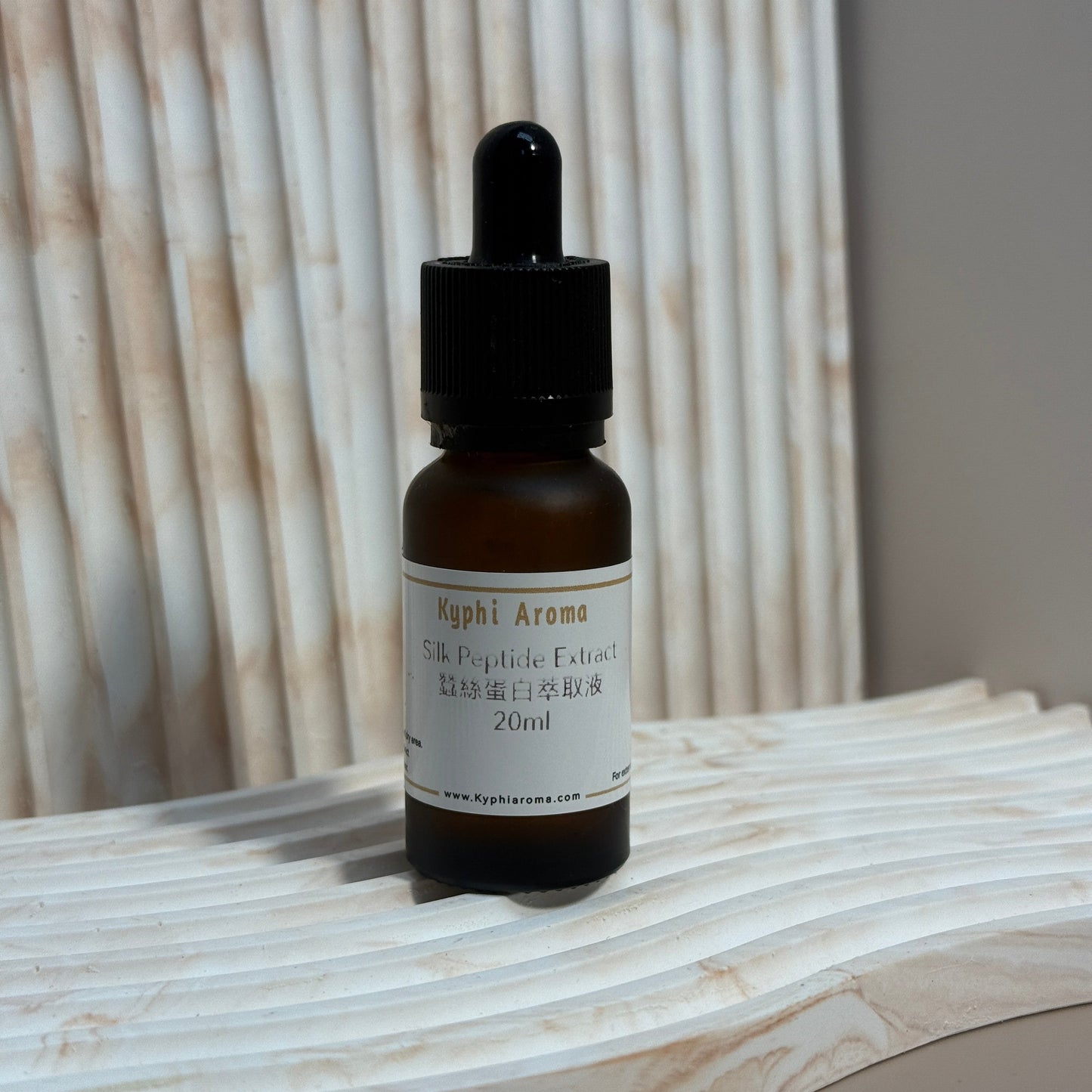 Silk protein extract