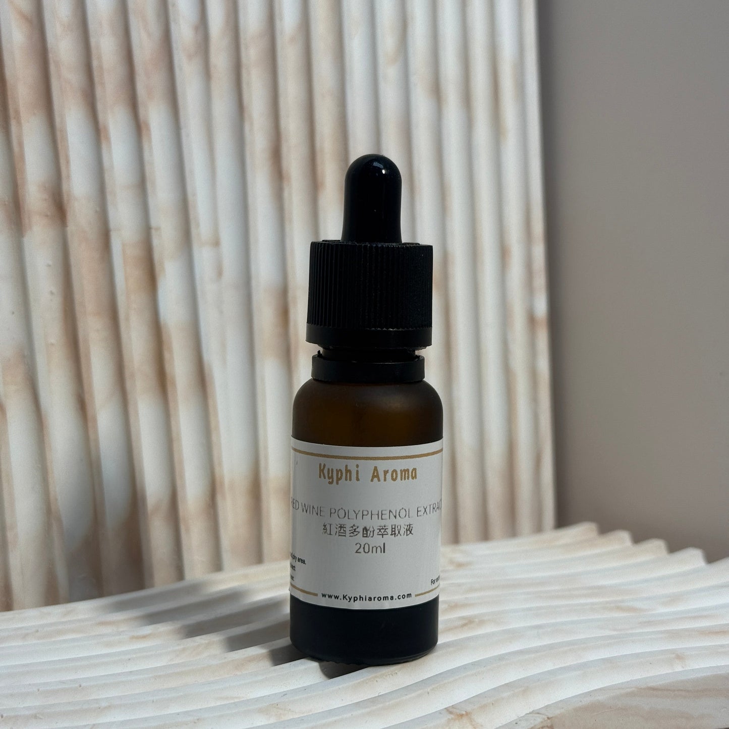 Red wine polyphenol extract