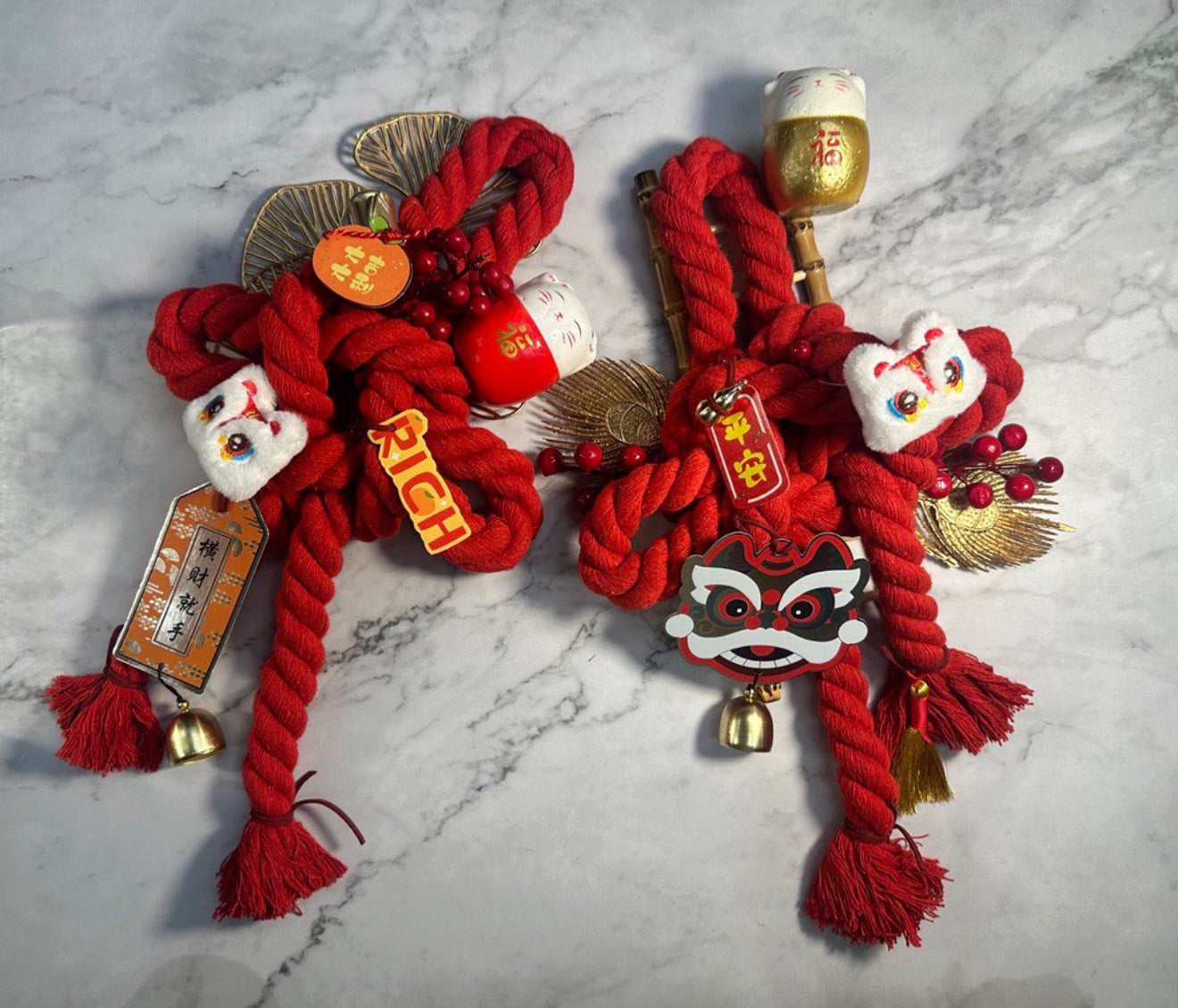 Christmas wreath/note string