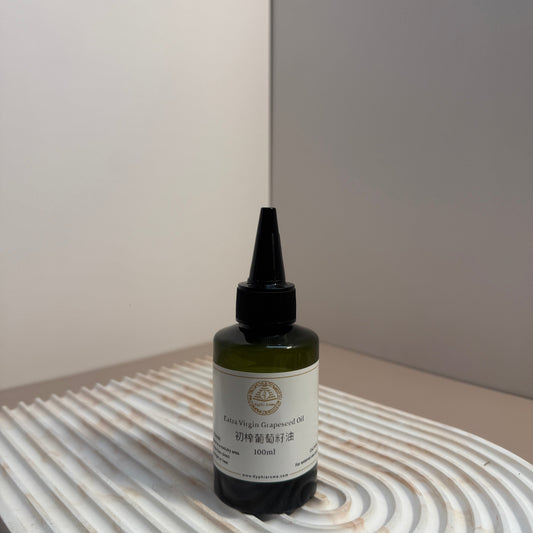 Refined grapeseed oil