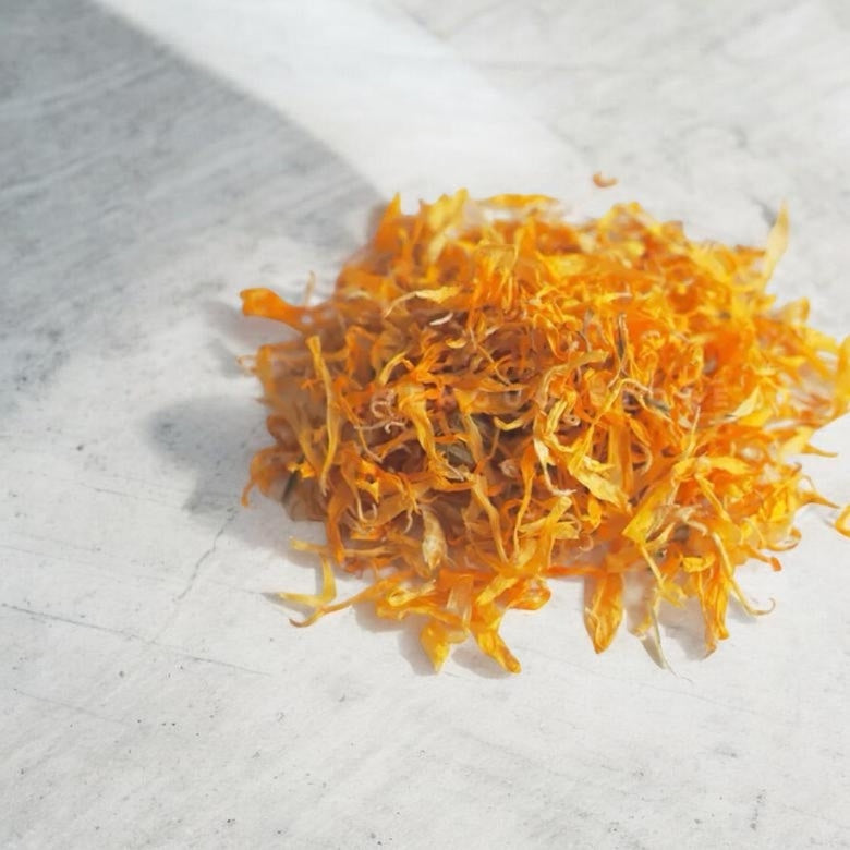 Dried marigold flowers