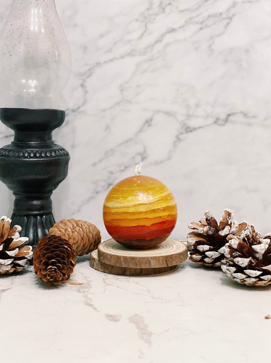 Gradient Planet Candle